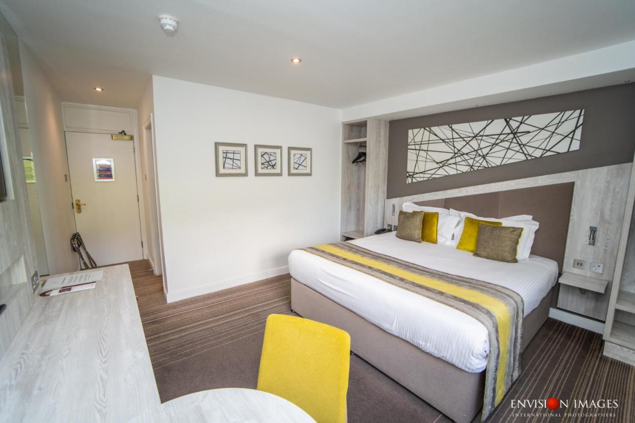 Red Hall Hotel Walmersley المظهر الخارجي الصورة