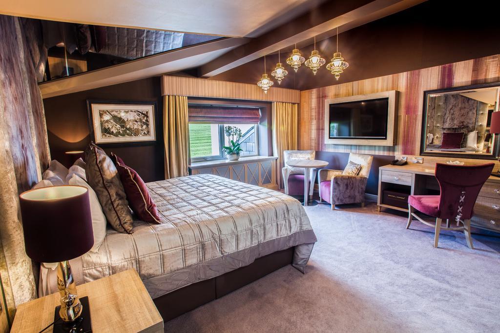 Red Hall Hotel Walmersley المظهر الخارجي الصورة