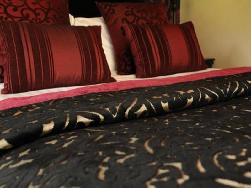 Red Hall Hotel Walmersley المظهر الخارجي الصورة
