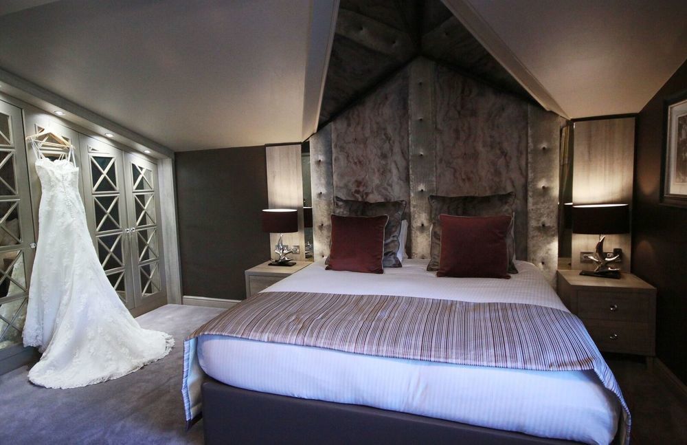 Red Hall Hotel Walmersley المظهر الخارجي الصورة