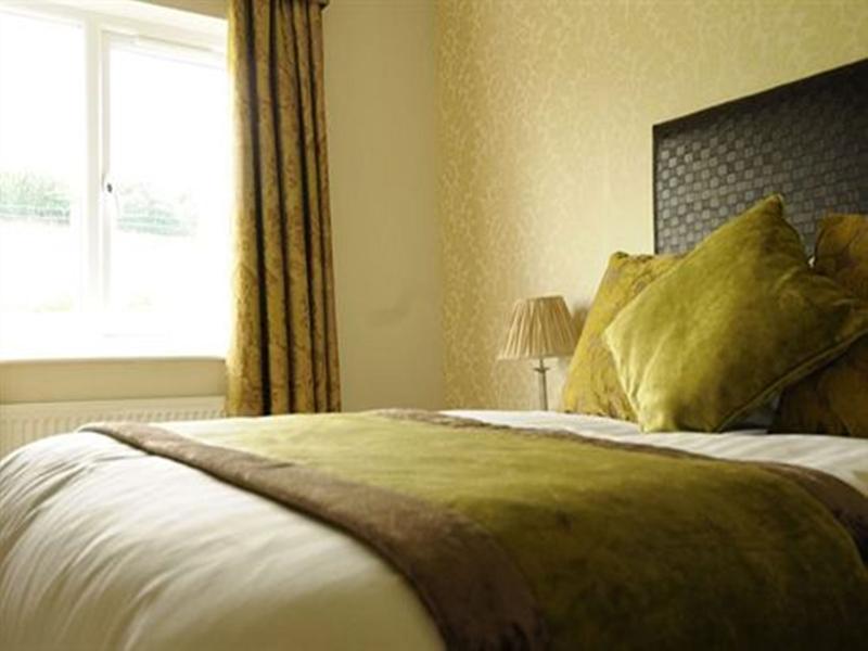 Red Hall Hotel Walmersley المظهر الخارجي الصورة